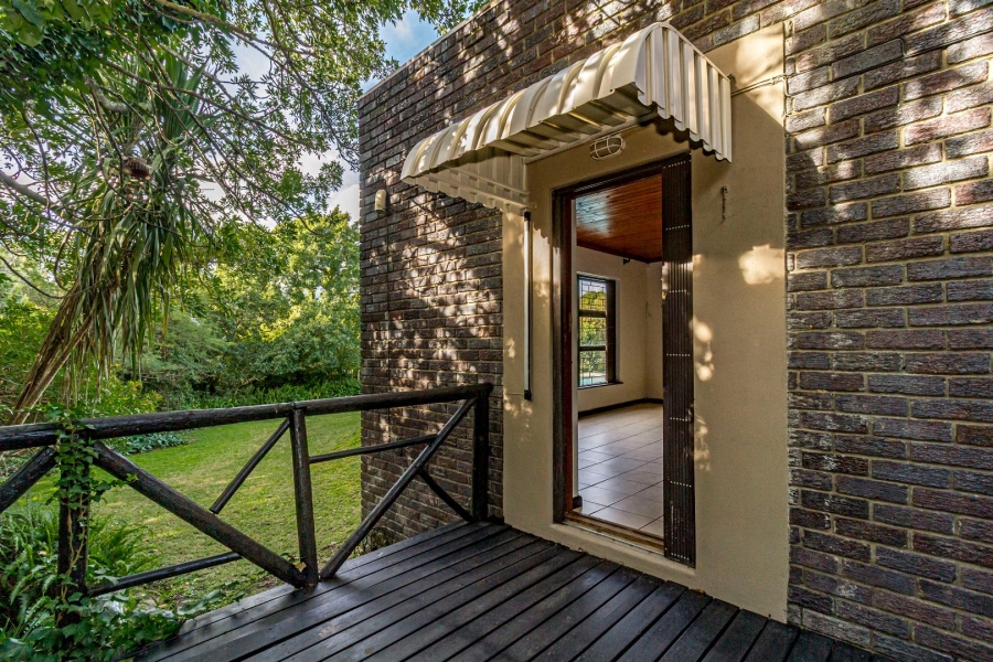 8 Bedroom Property for Sale in Helderberg Estate Western Cape